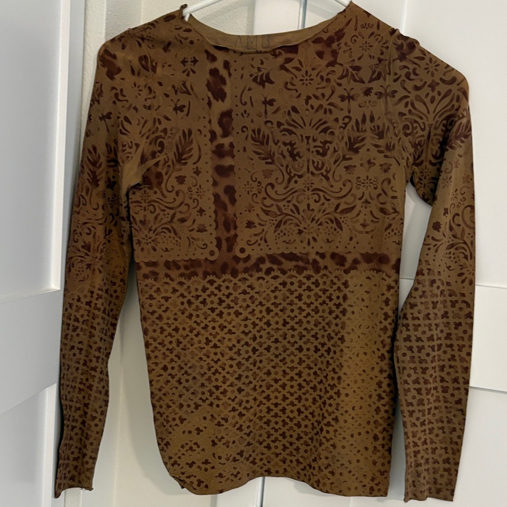 AMB Featherweight Top